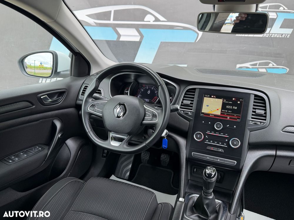 Renault Megane TCe 115 GPF LIFE - 9