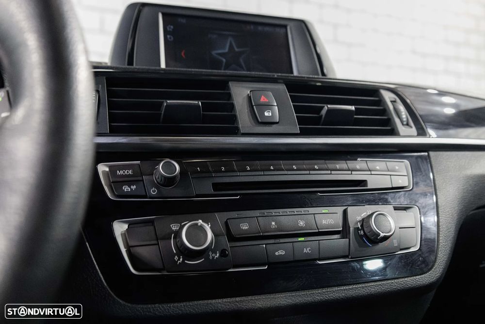 BMW 116 d Line Sport Shadow Auto - 26