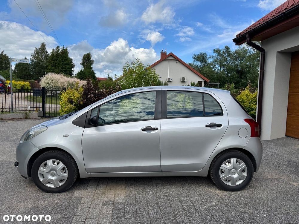 Toyota Yaris 1.0 Luna A/C - 5