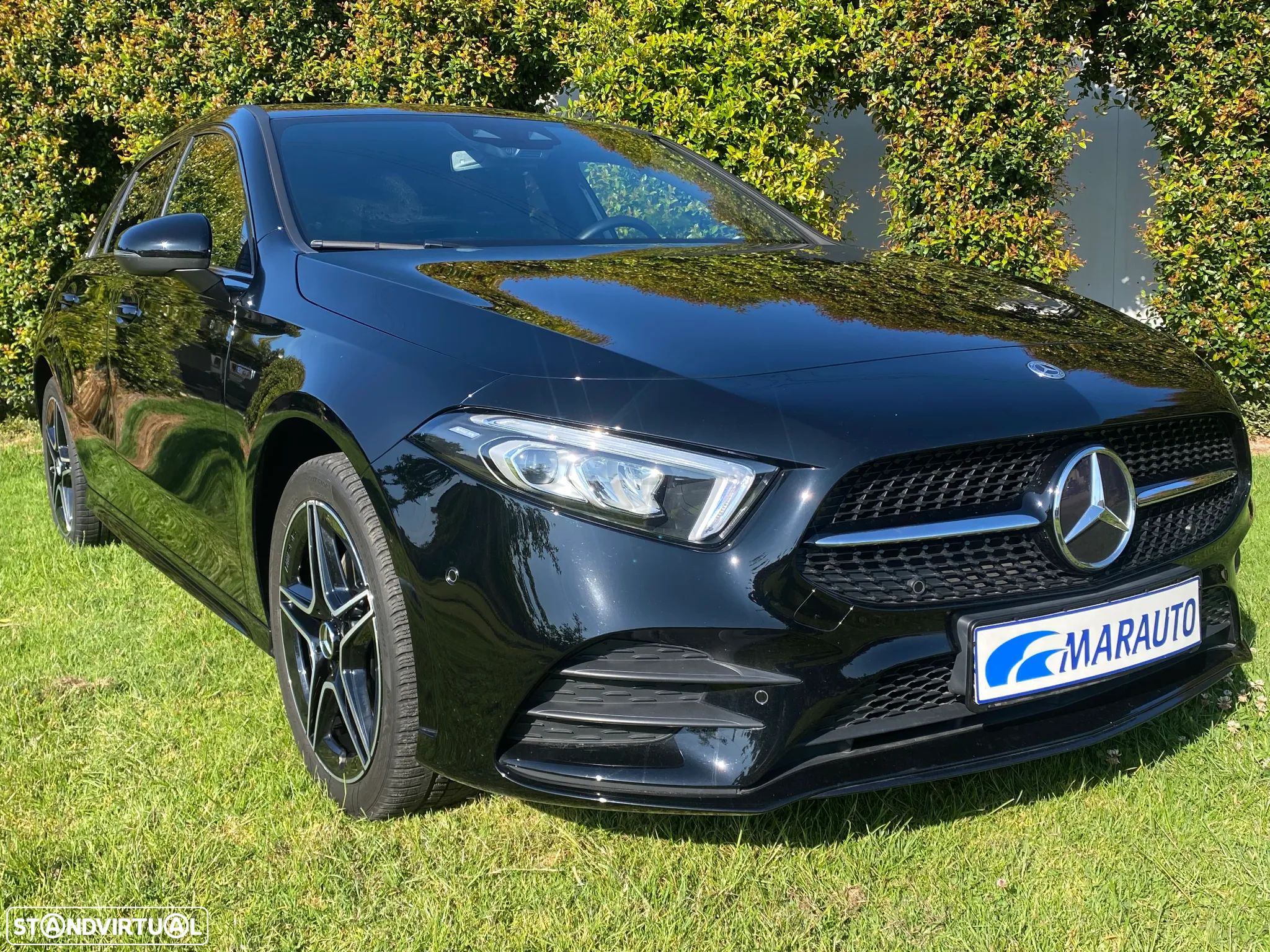 Mercedes-Benz A 250 e AMG Line - 1