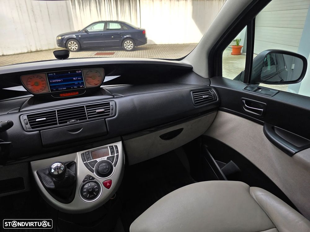 Citroën C8 2.0 HDi 16V Exclusive 7L. - 39