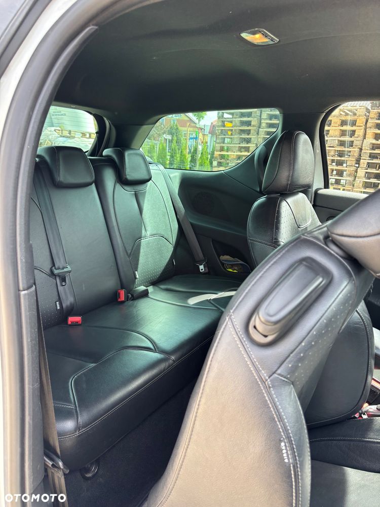 Citroën DS3 1.6 HDi SoChic - 16