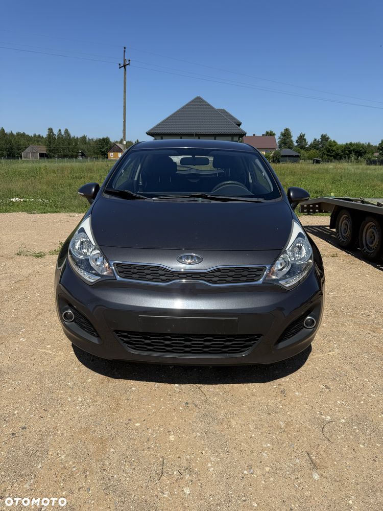 Kia Rio - 2