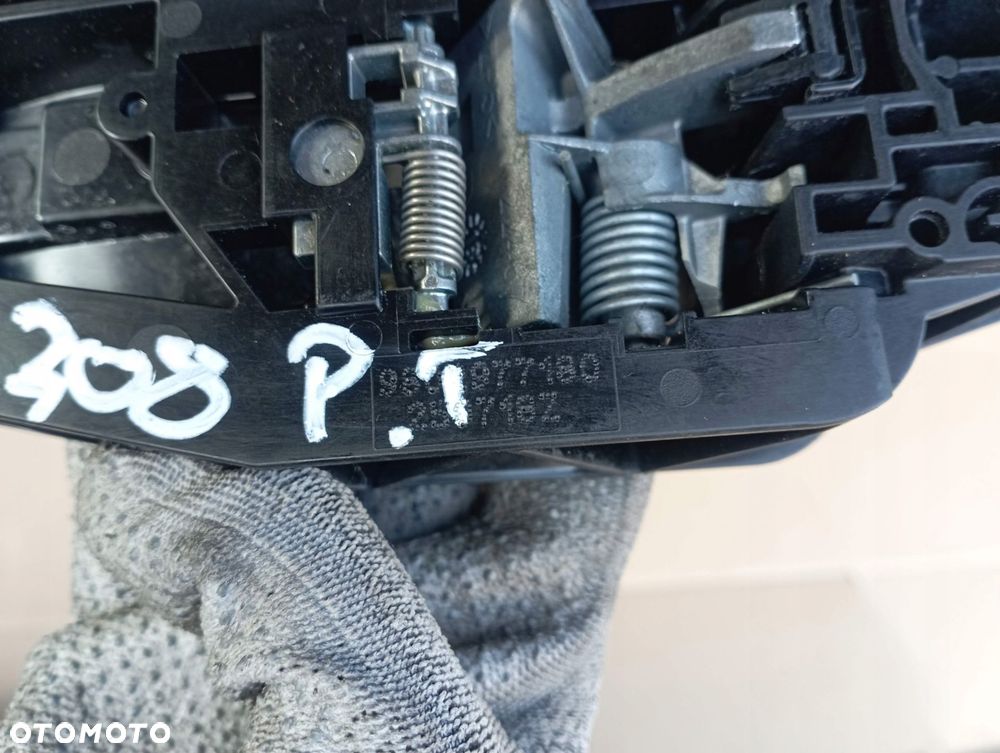 PEUGEOT 308 T9 KLAMKA DRZWI PRAWA TYŁ 9602977180 - 3