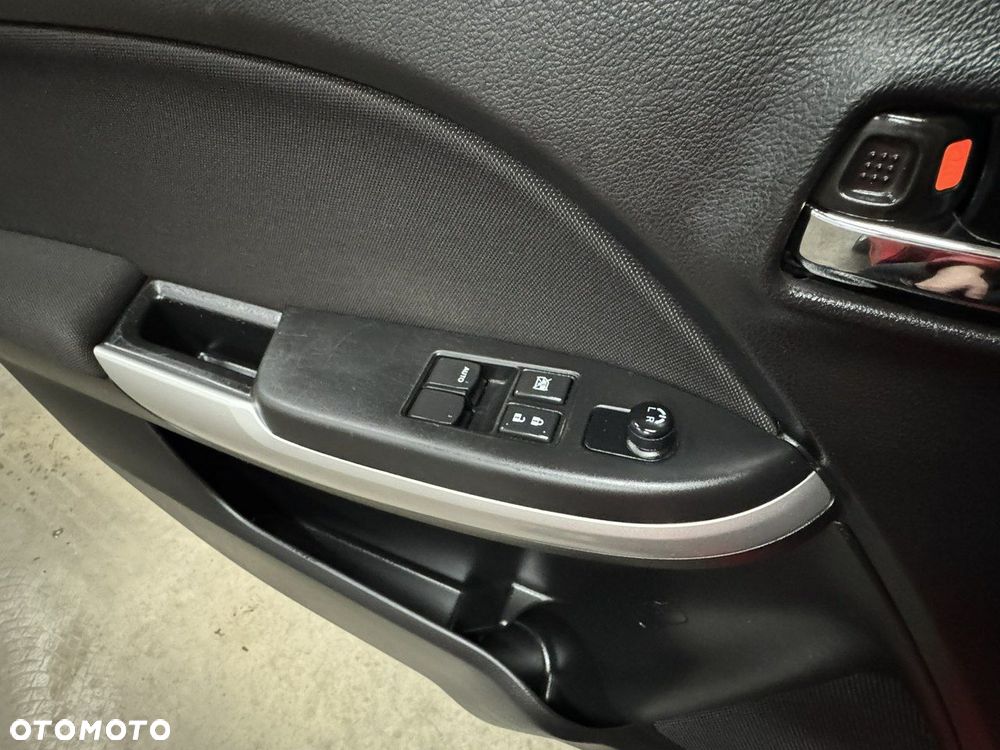 Suzuki Baleno - 25