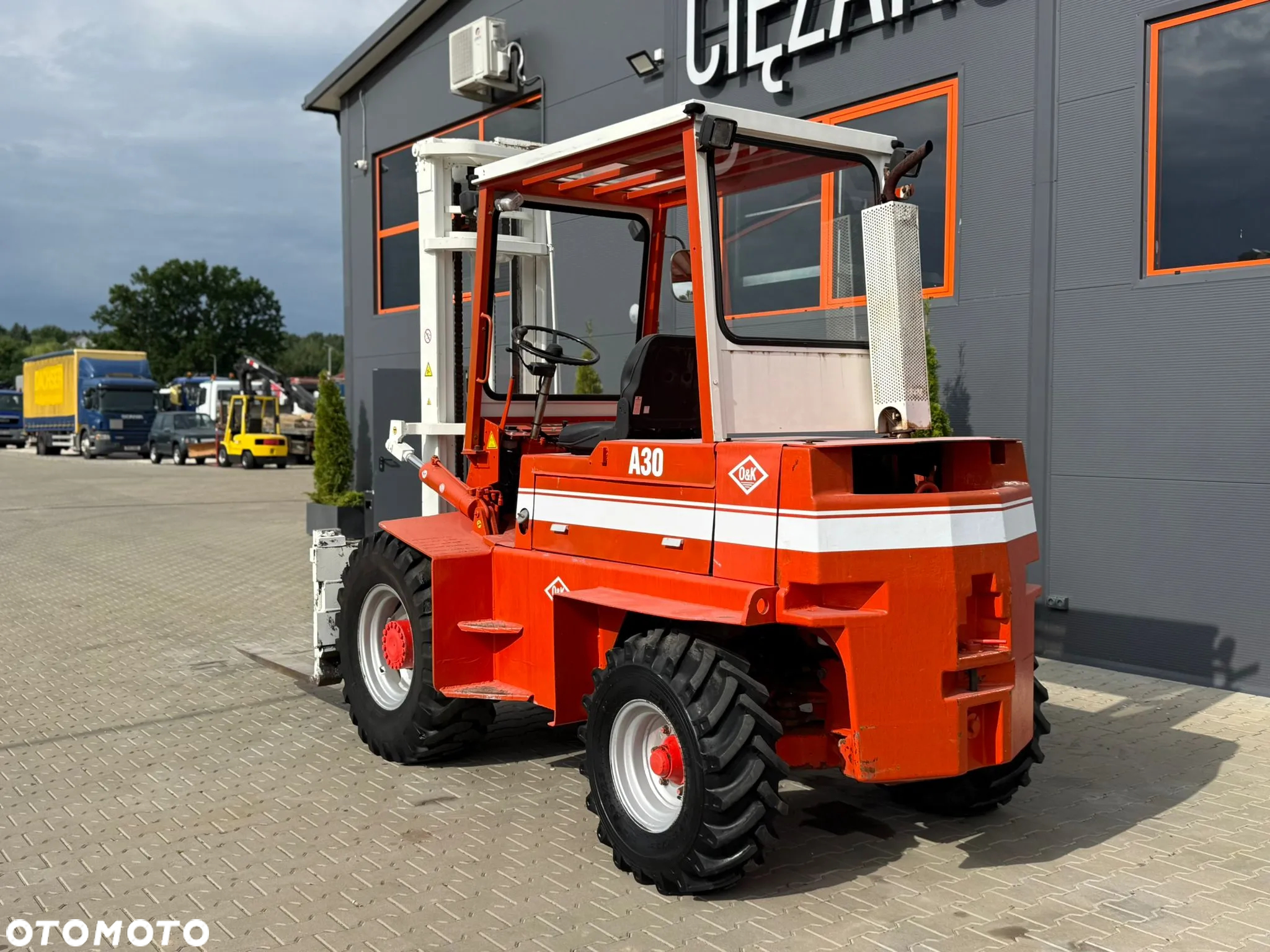 O&K Wózek widłowy terenowy O&K A30 // ładowność 3 T // silnik FORD - 5