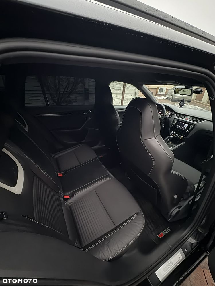 Skoda Octavia 2.0 TDI RS DSG - 12