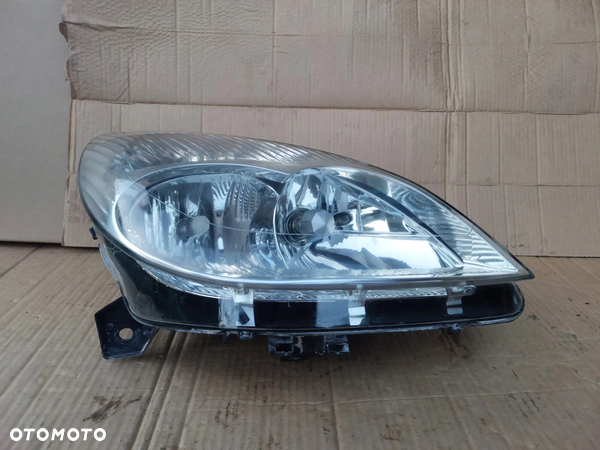 Lampa prawy przód Citroen C5 I