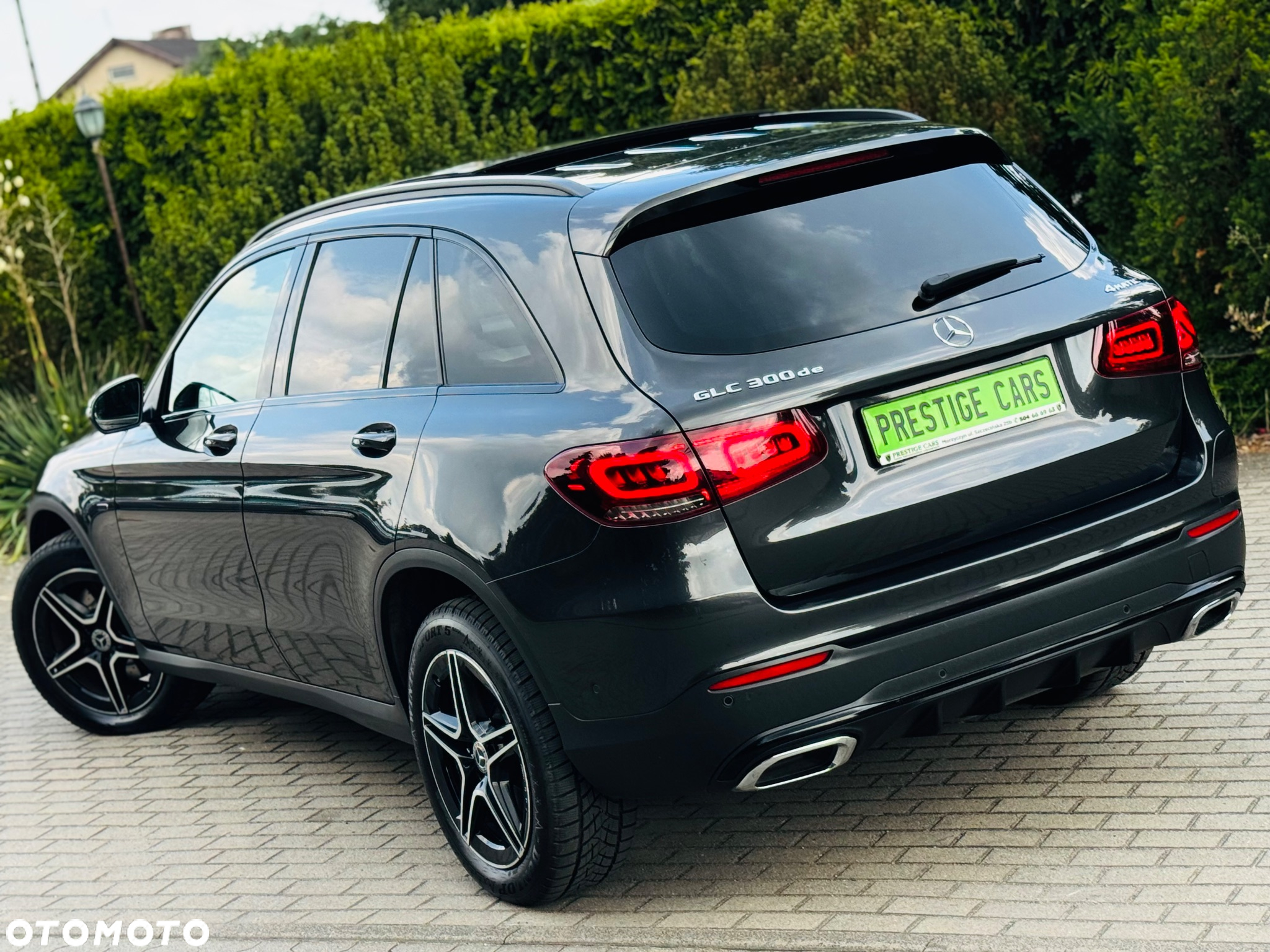 Mercedes-Benz GLC 220 d 4Matic 9G-TRONIC AMG Line - 20
