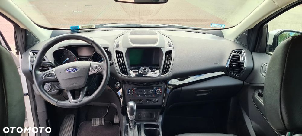 Ford Escape 2.0 EcoBoost AWD Titanium - 23
