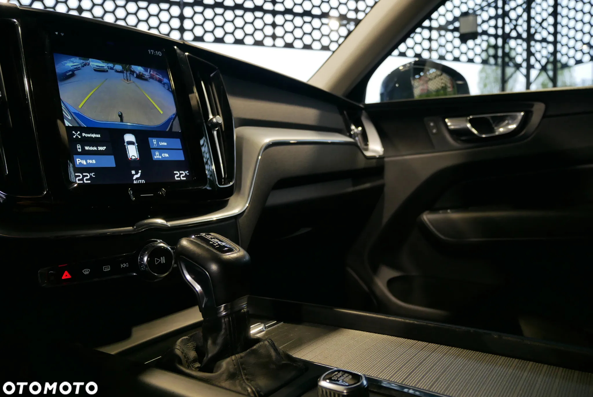 Volvo XC 60 D4 AWD Inscription - 25