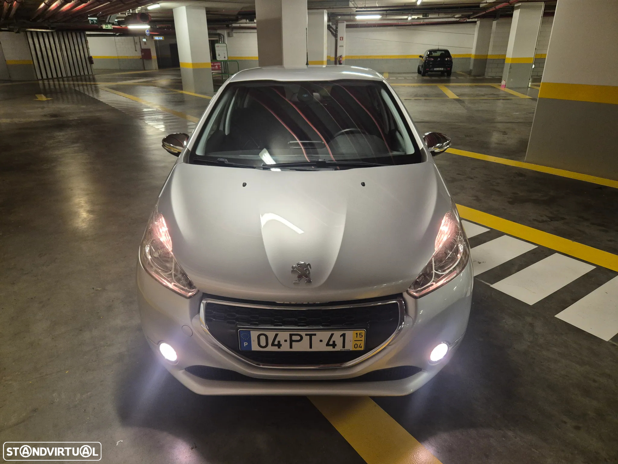 Peugeot 208 1.4 HDi SE Style - 4