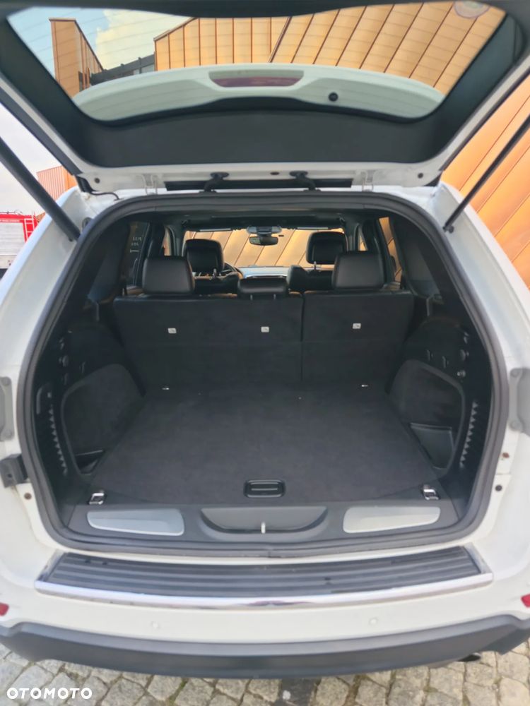 Jeep Grand Cherokee - 20