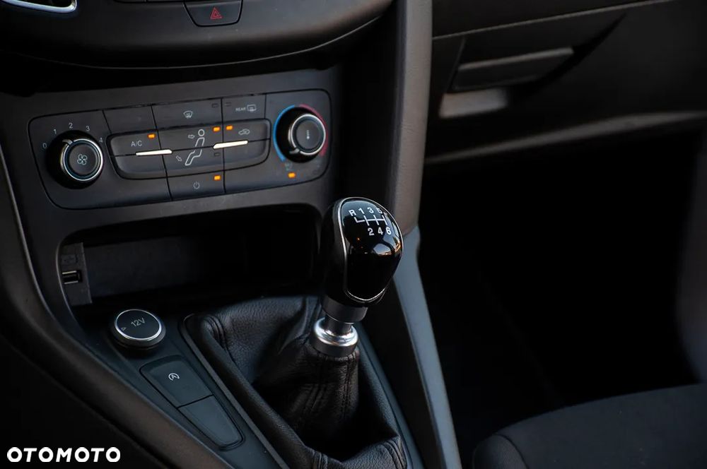 Ford Focus - 29