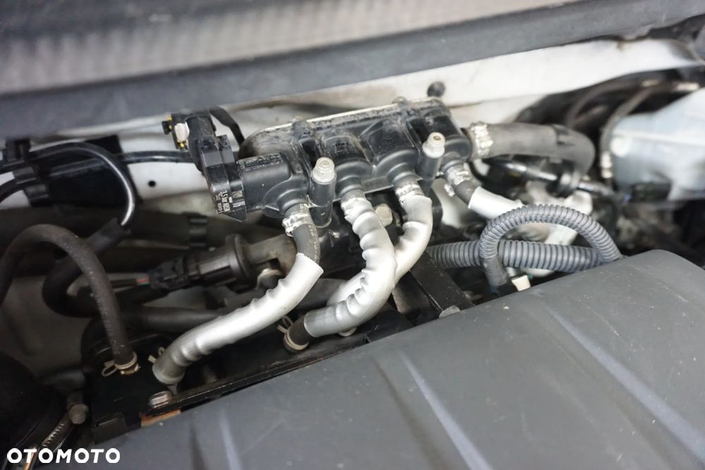 Opel Corsa 1.2 16V Cosmo - 16