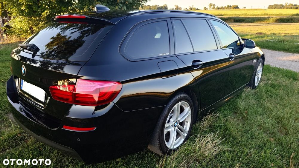 BMW Seria 5 525d xDrive Sport-Aut - 2