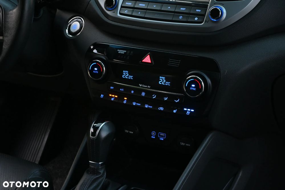 Hyundai Tucson 2.0 CRDI 4WD Automatik Premium - 33