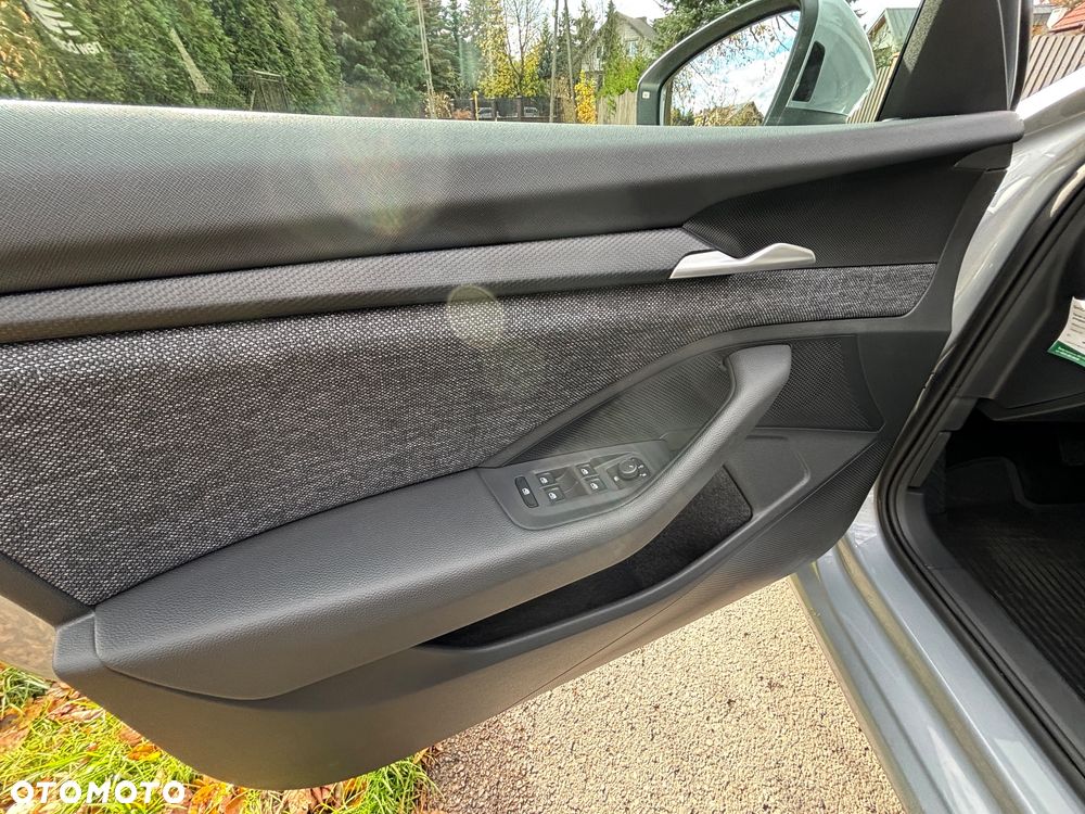 Skoda Superb 2.0 TDI SCR Essence DSG - 12