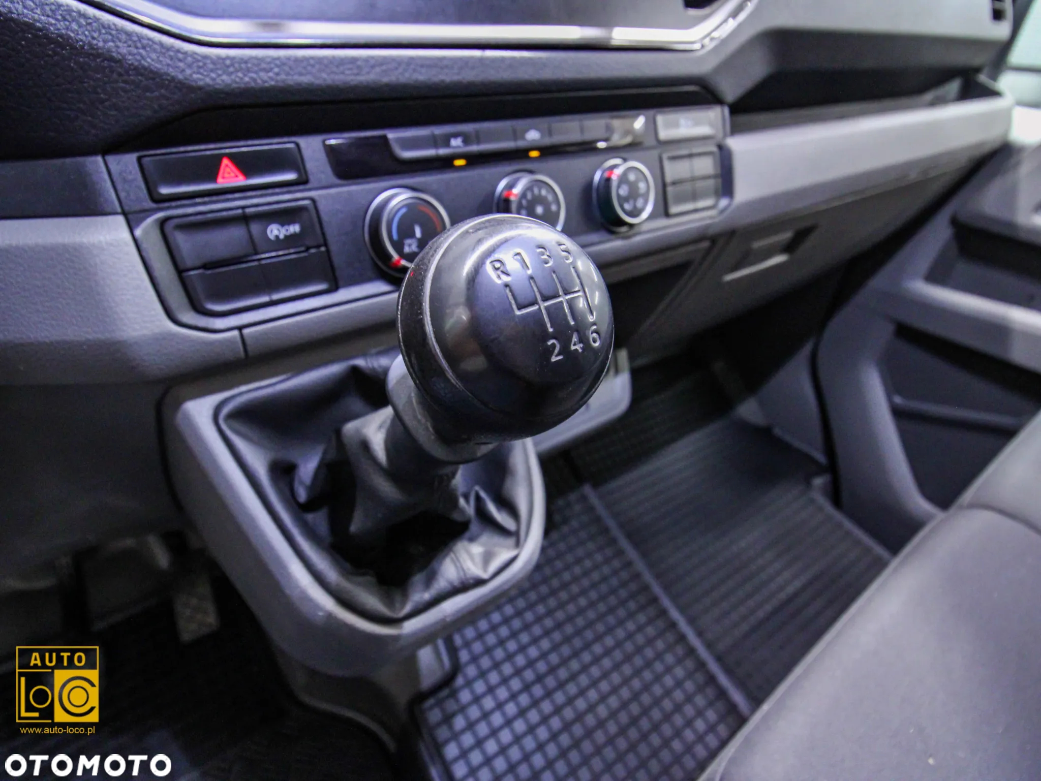 Volkswagen CRAFTER SKRZYNIA - 18