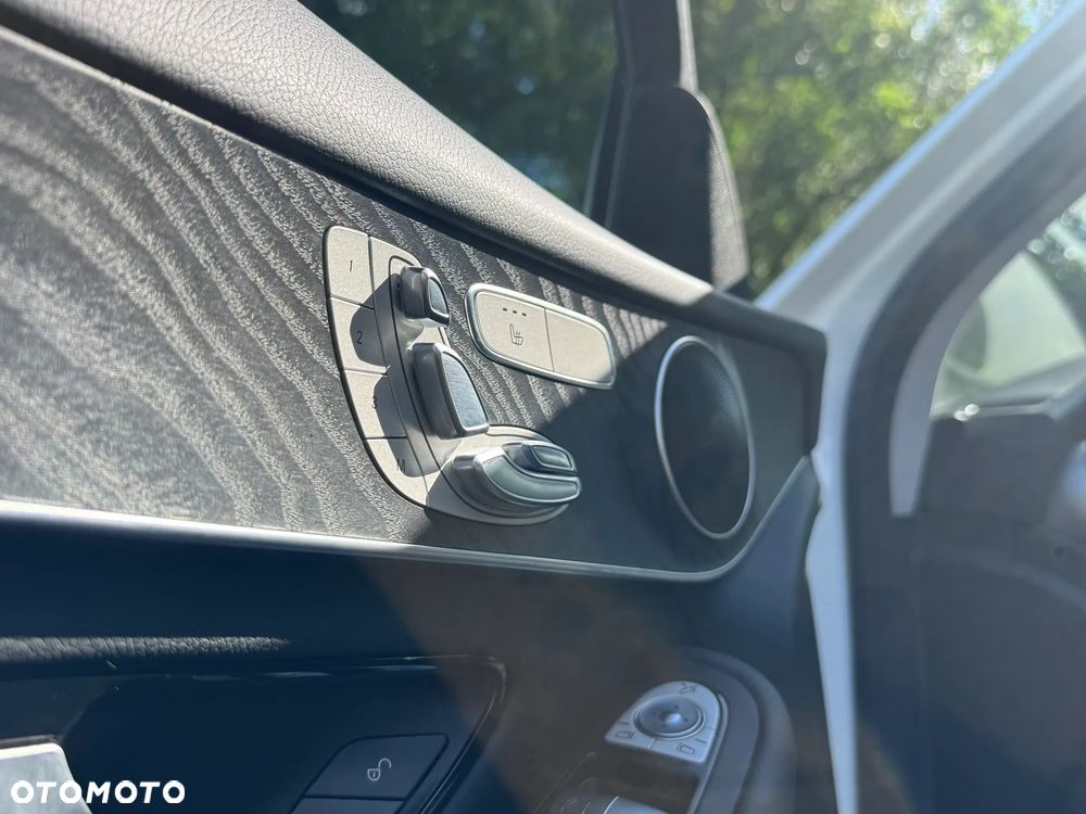 Mercedes-Benz GLC 300 4-Matic - 13