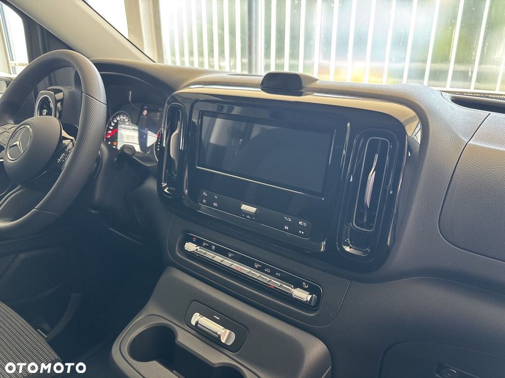 Mercedes-Benz Vito - 15