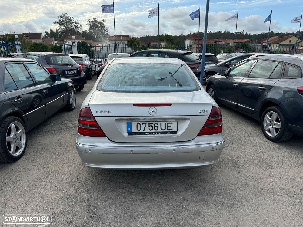 Mercedes-Benz E 220 CDi Avantgarde - 30