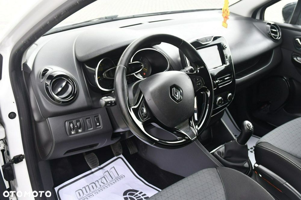 Renault Clio - 17