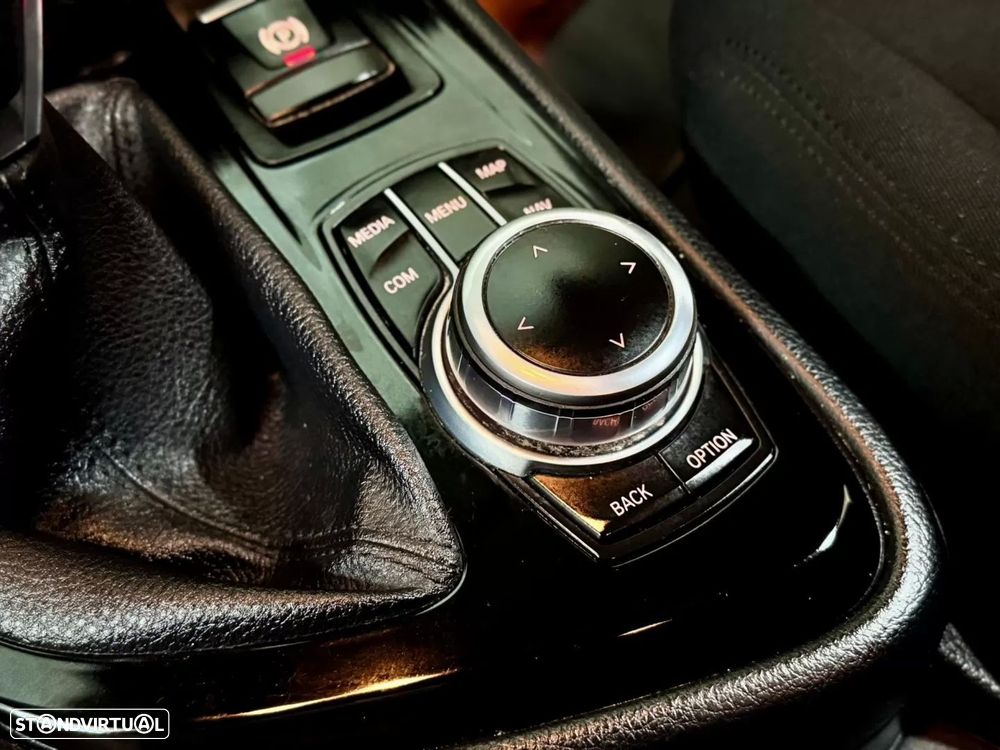 BMW 218 Gran Tourer d Sport Line - 33