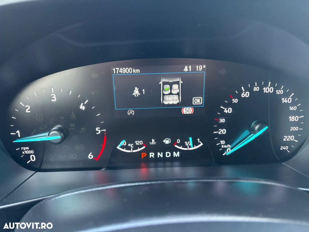 Ford Focus - 21