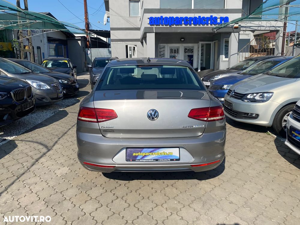 Volkswagen Passat - 4