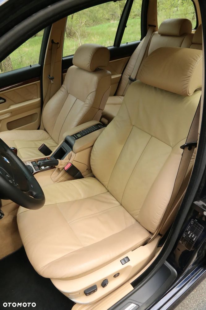 BMW Seria 5 530i Touring Edition Sport - 22