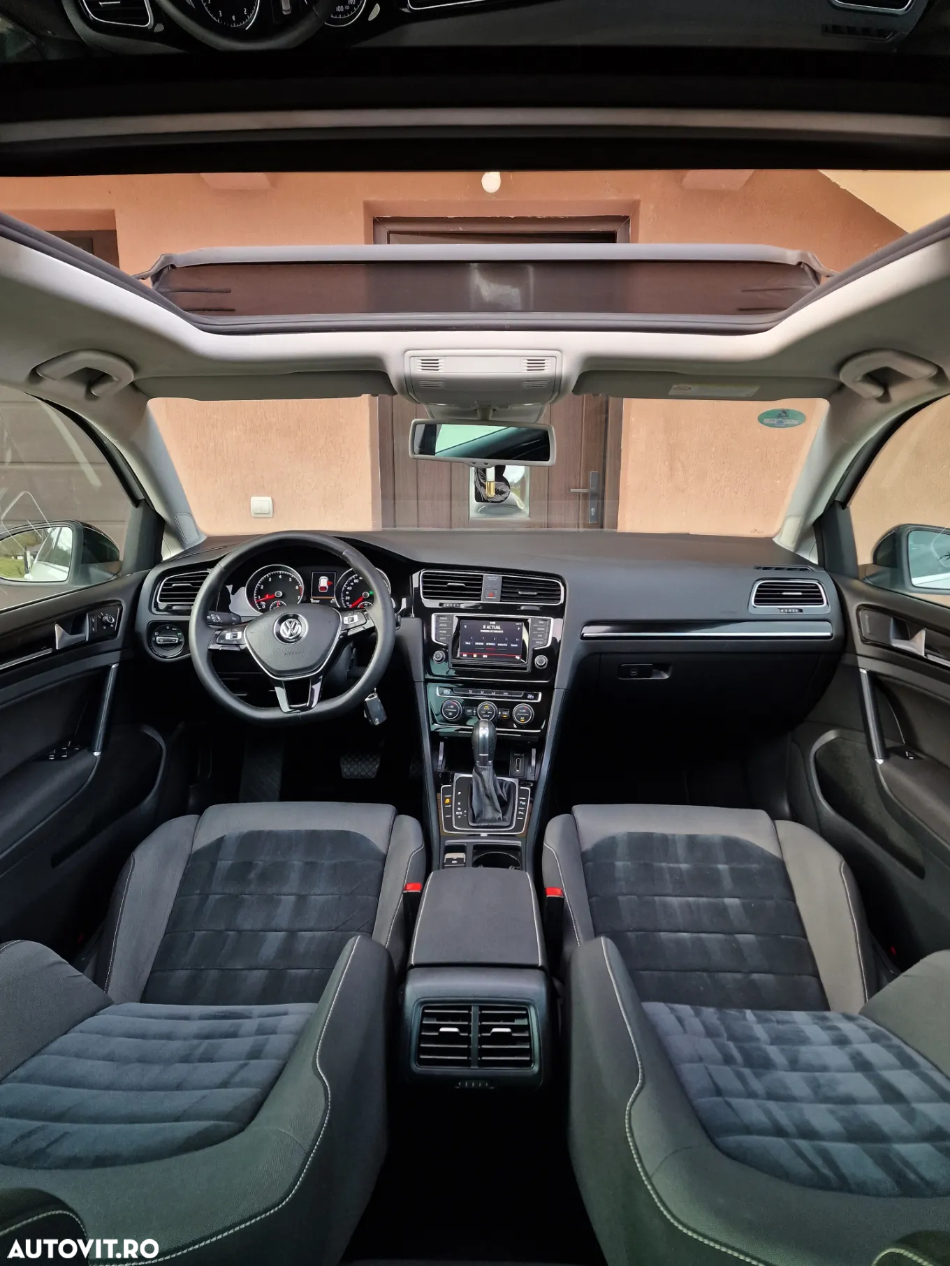 Volkswagen Golf 1.4 TSI BlueMotion Technology DSG Highline - 2