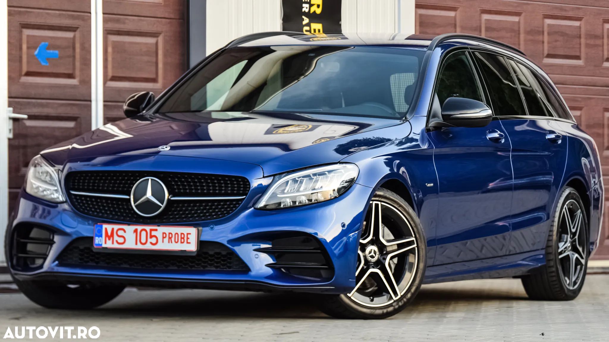 Mercedes-Benz C 220 d T 9G-TRONIC AMG Line - 1