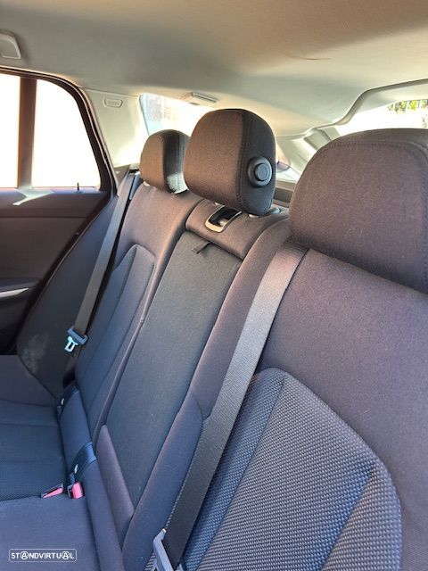 BMW 318 d Advantage - 23