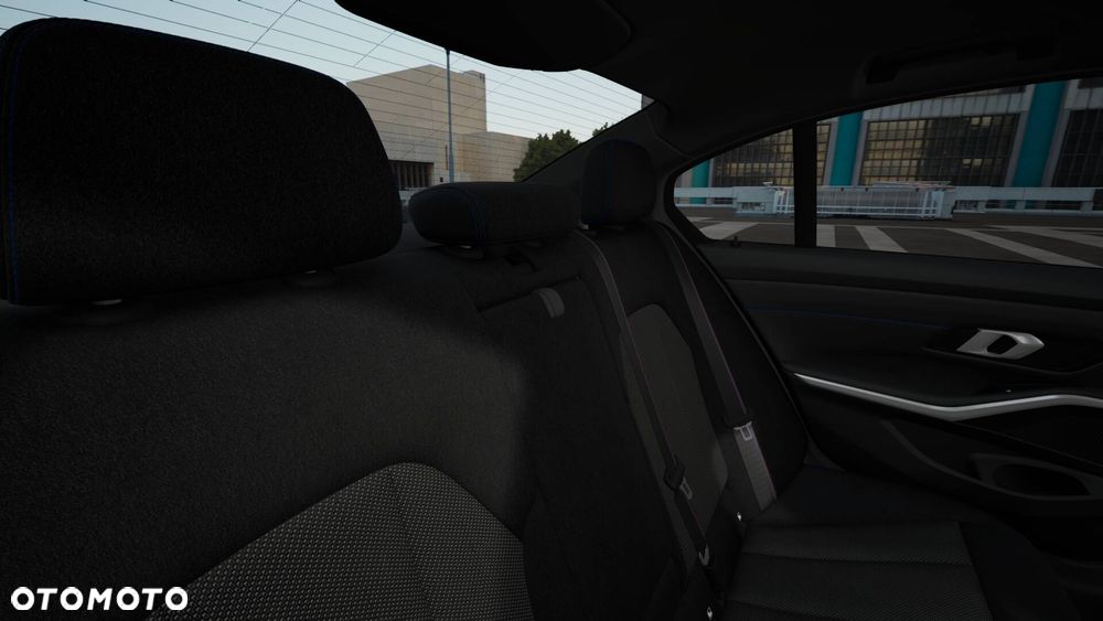 BMW Seria 3 318i - 12