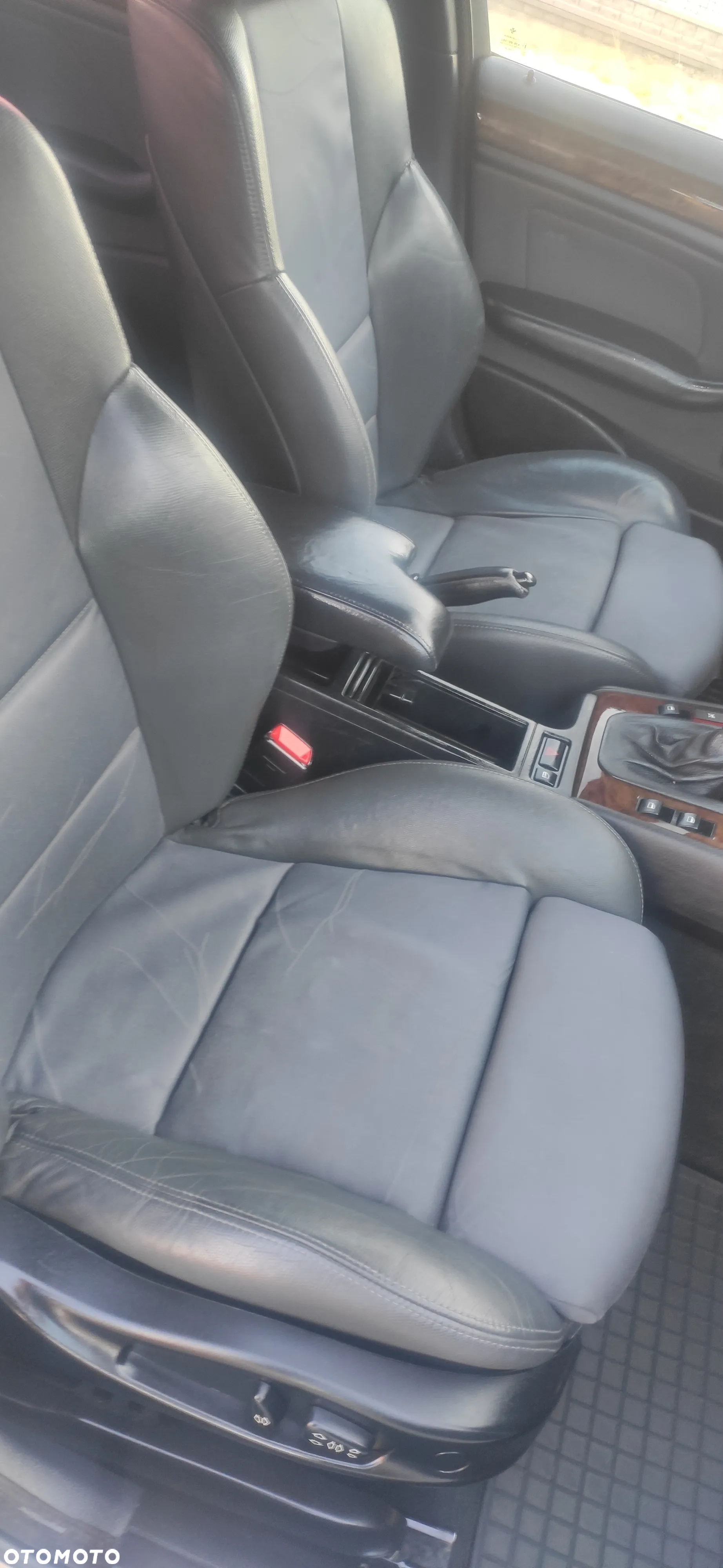 BMW Seria 3 330xi - 22
