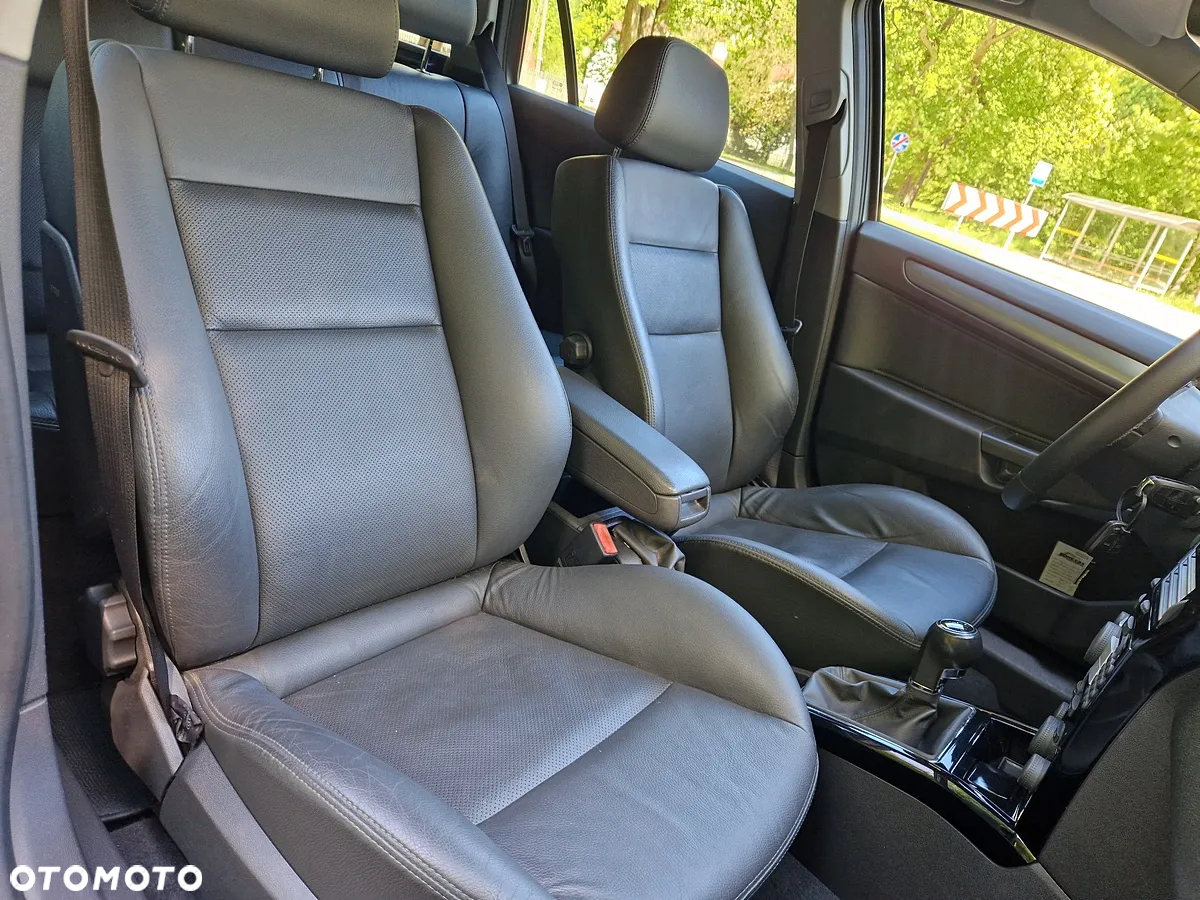 Opel Astra 1.6 Caravan Cosmo - 5