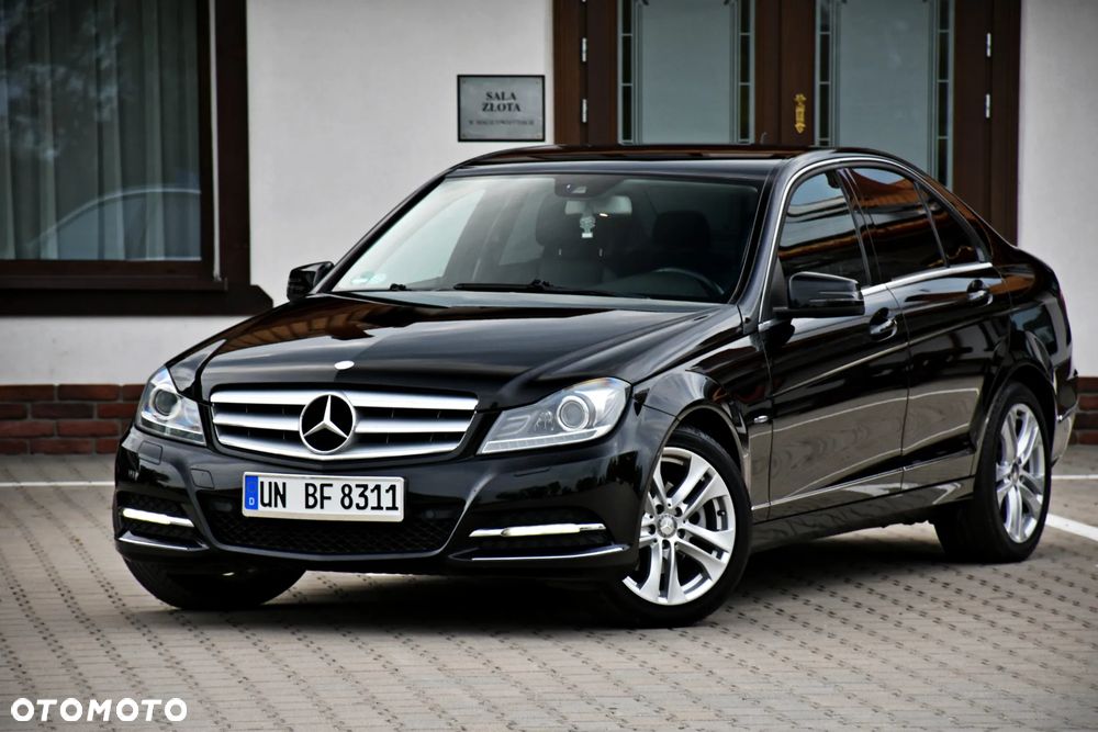 Mercedes-Benz Klasa C 200 (BlueEFFICIENCY) Avantgarde - 9