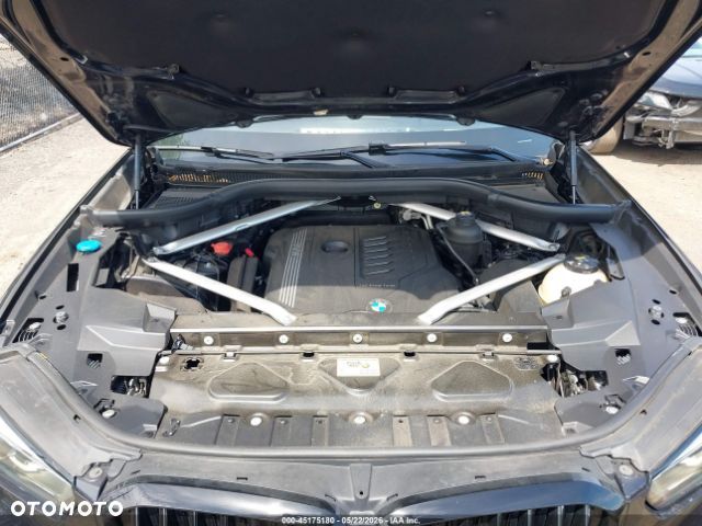 BMW X5 xDrive40i - 8