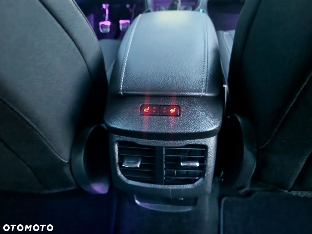 Ford Mondeo SW 2.0 TDCi Titanium - 27