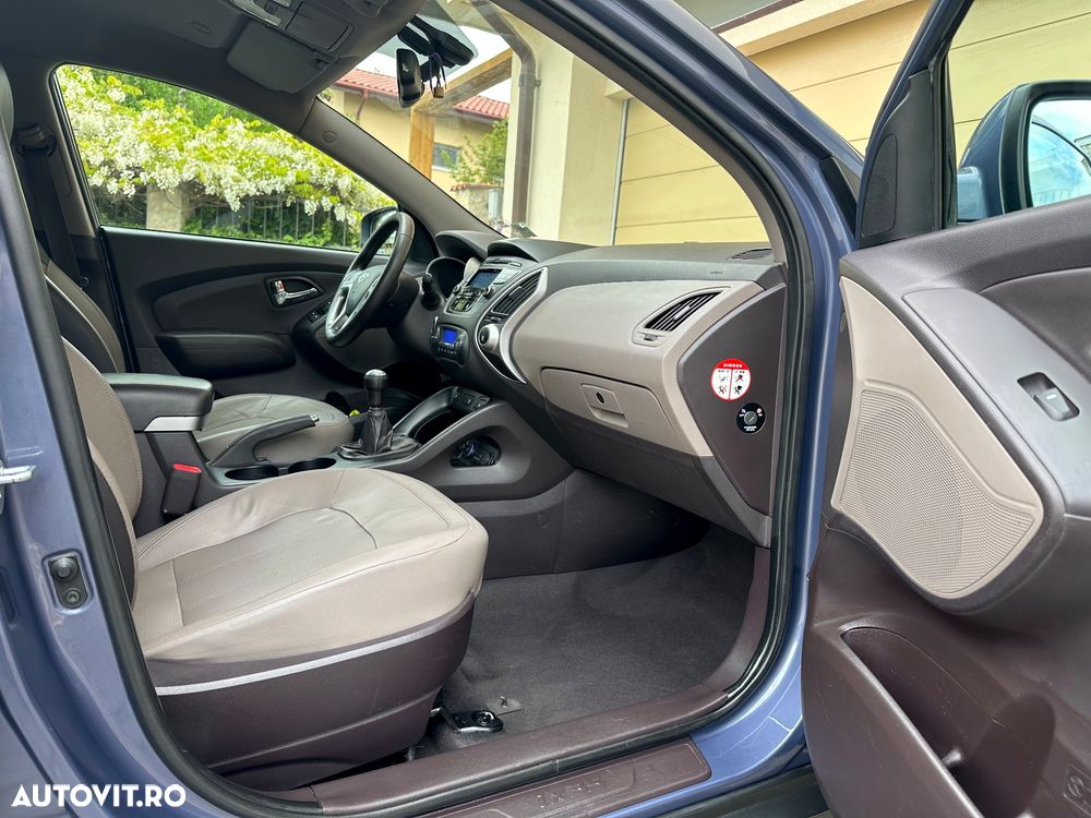 Hyundai ix35 2.0 MPI 4WD GLS Premium+ - 10
