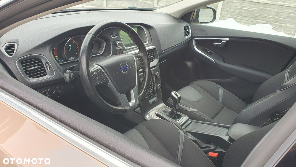 Volvo V40 D2 Momentum - 11