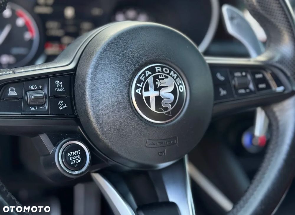 Alfa Romeo Stelvio 2.0 Turbo Sprint Q4 - 13