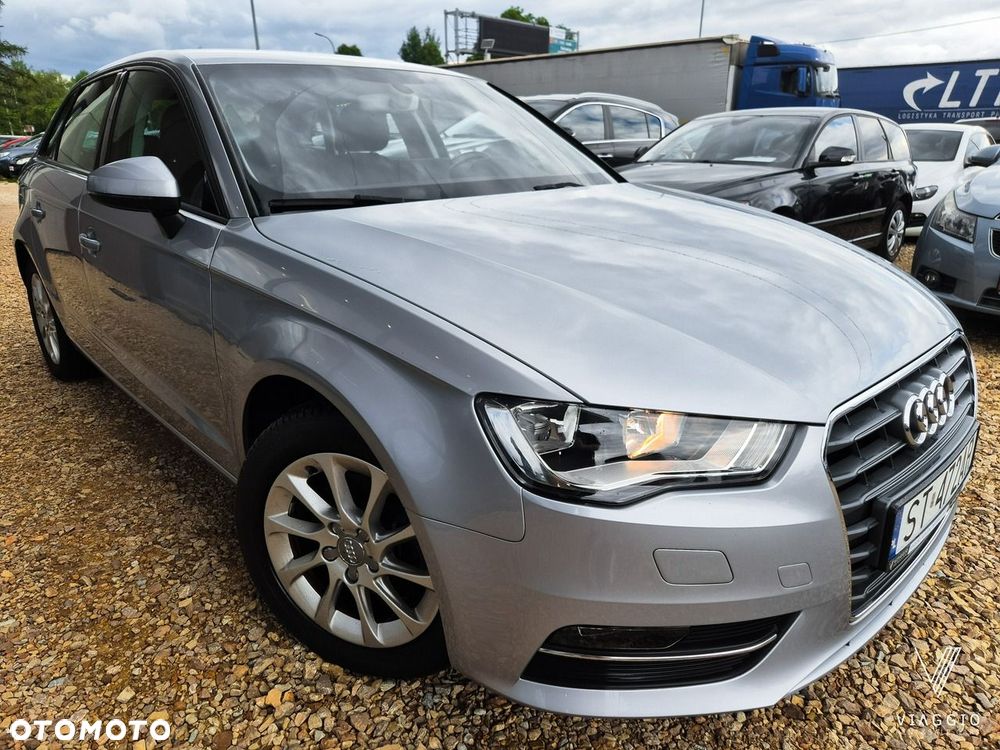 Audi A3 Sportback 1.4 TFSI Attraction - 2