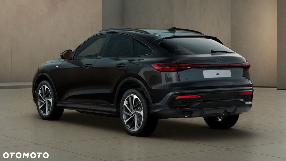 Audi Q5 Sportback - 4