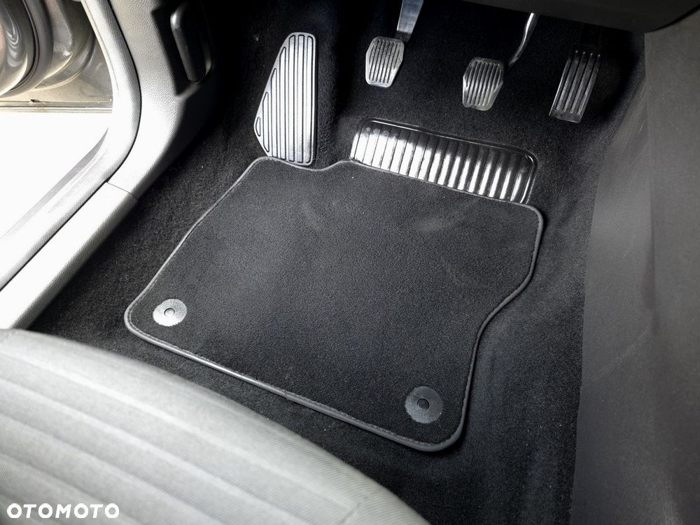 Ford Focus 1.5 EcoBoost Titanium ASS - 19