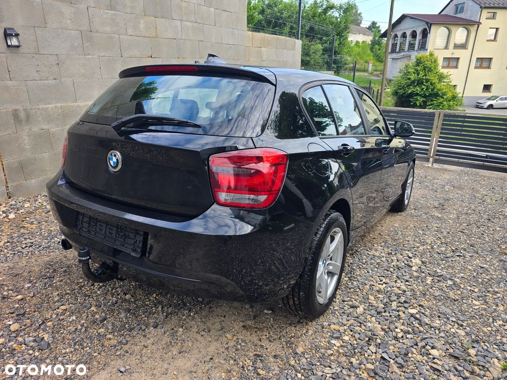 BMW Seria 1 116i - 5