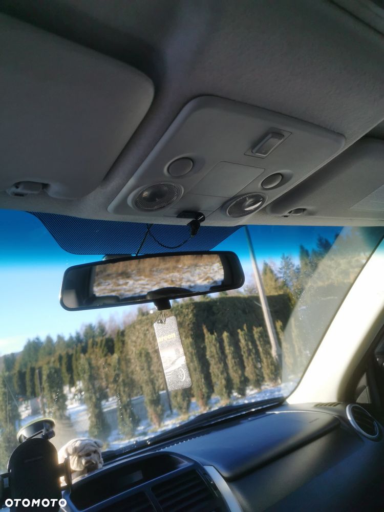 Suzuki Grand Vitara 1.9 DDiS De Luxe - 23