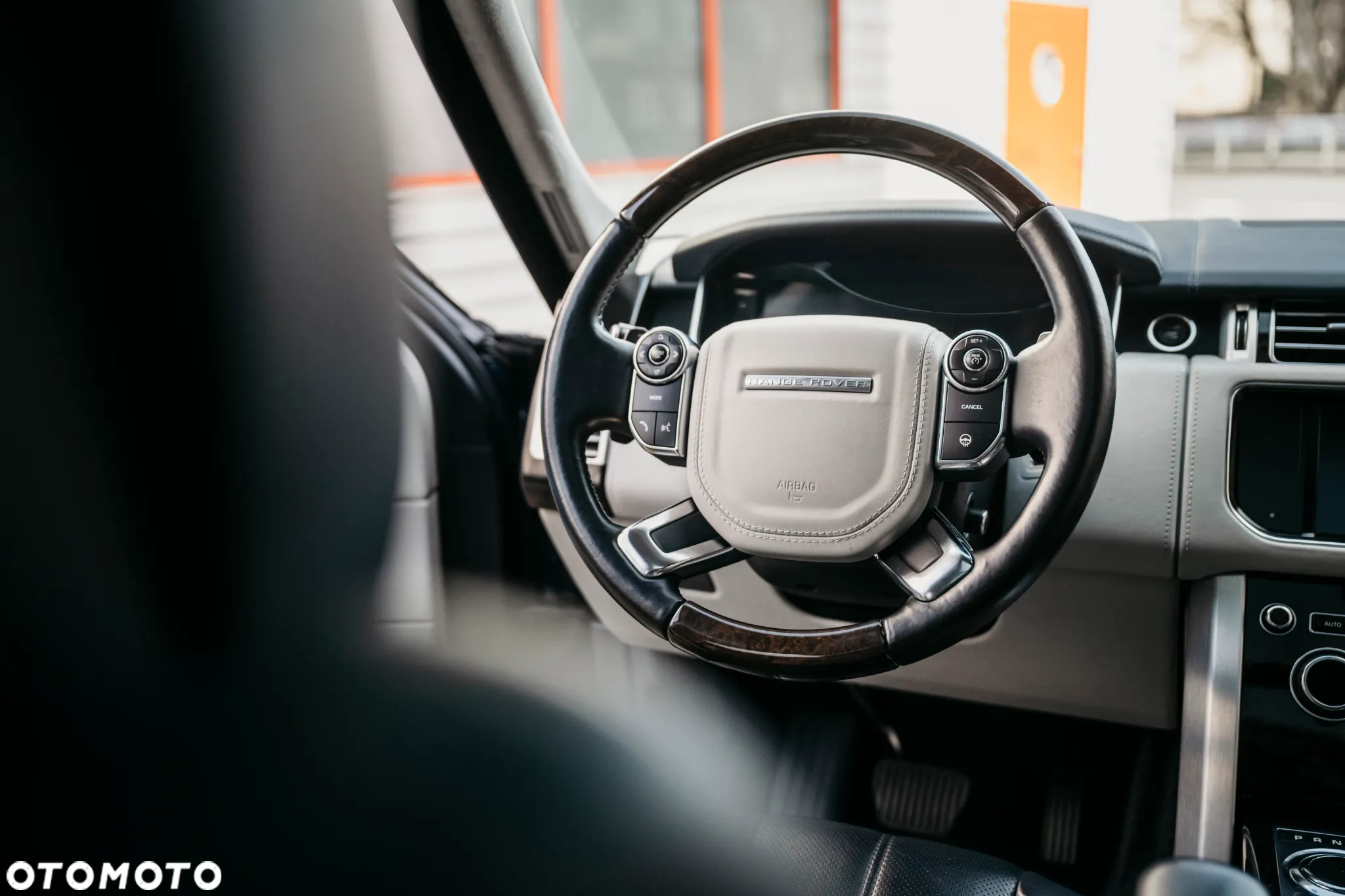 Land Rover Range Rover 4.4SD V8 AB - 9