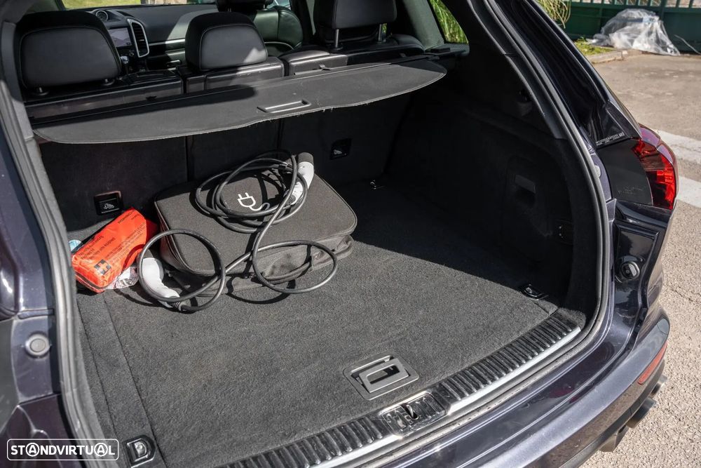 Porsche Cayenne S E-Hybrid - 31